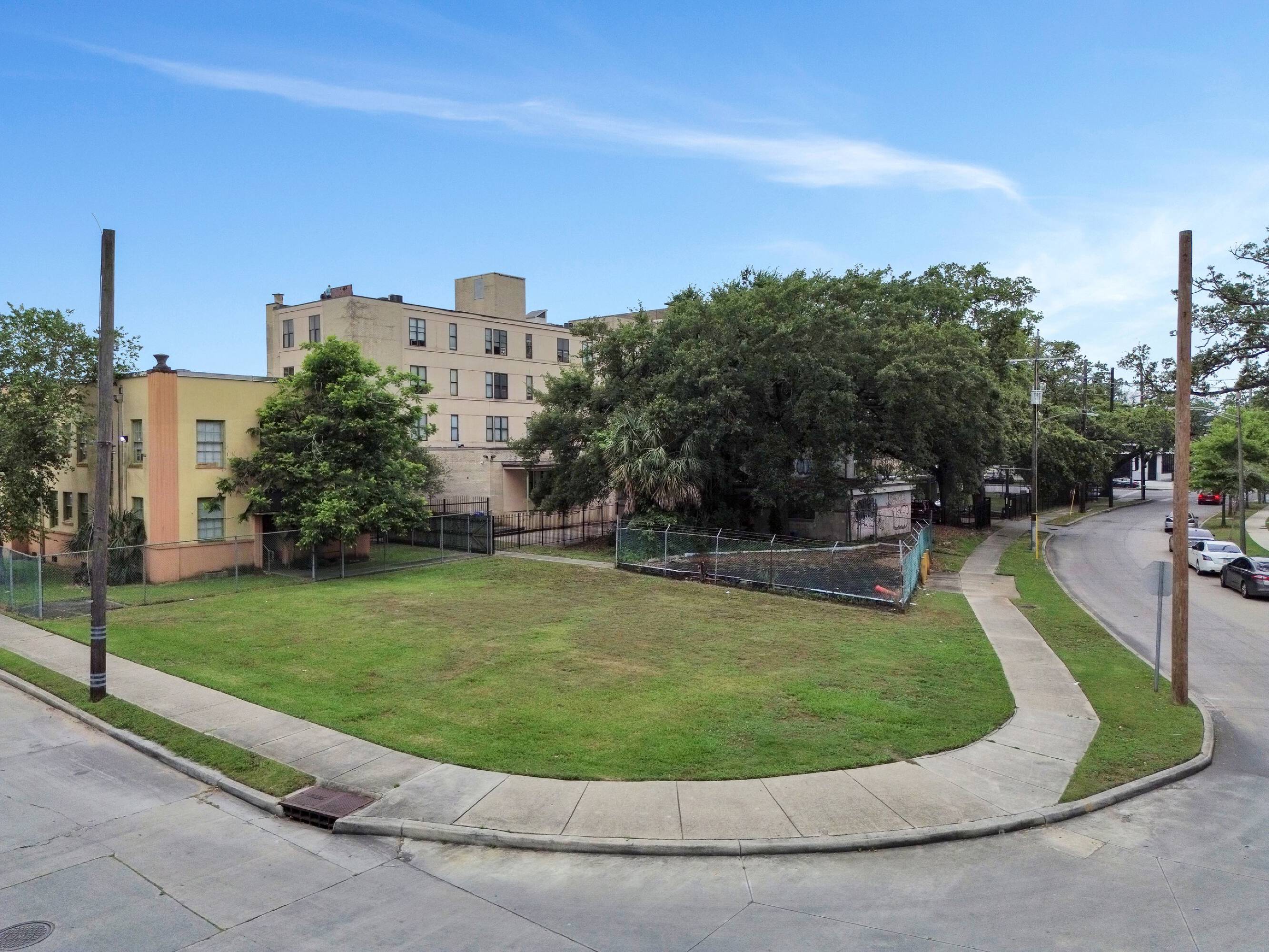 Commercial Property for Sale in New Orleans Louisiana 70115